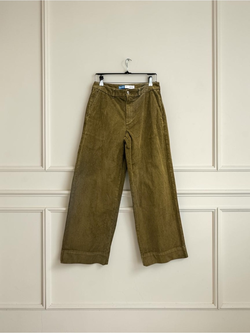 Old Navy High Rise Wide Leg Corduroy Pants. Carmel Brown. Size: 10